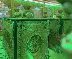 صورة جديدة من داخل مقام العسكريين وضريح الإمام الهادي عليه السلام