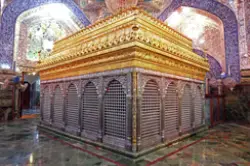 صورة لمرقد الإمام علي عليه السلام في النجف الأشرف